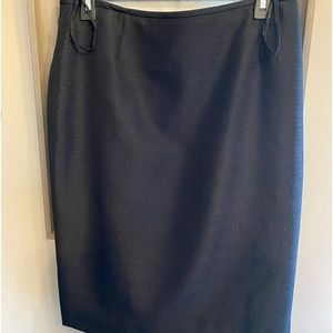 Black size 6 new with tags knee skirt